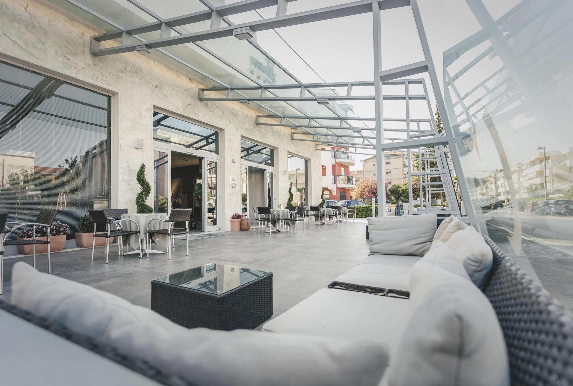 Hotel Principe Residence Vasto Exteriör bild